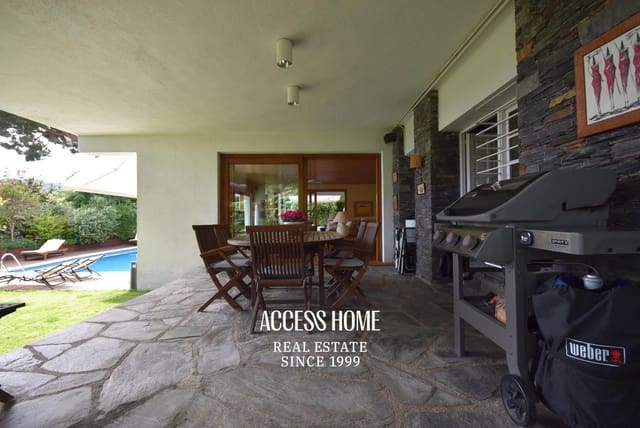 6 sovrum Villa till salu i Cabrils med pool garage - 1 290 000 € (Ref: 9141018)