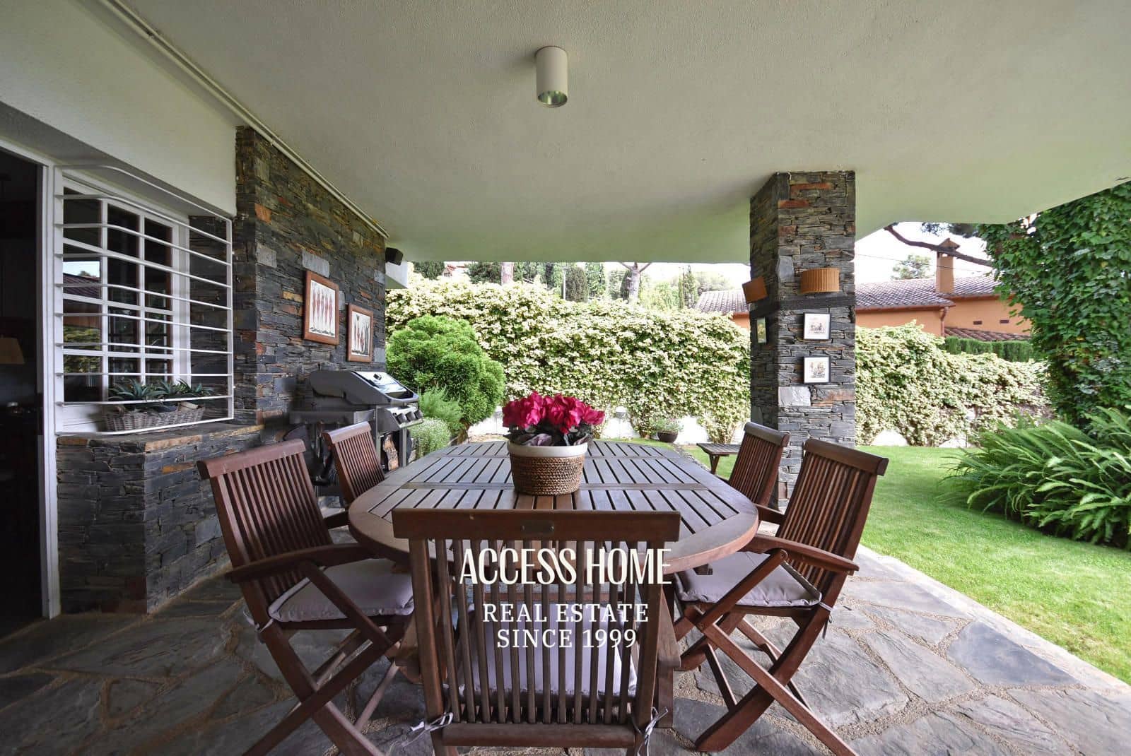 6 soverom Villa til salgs i Cabrils med svømmebasseng garasje - € 1 290 000 (Ref: 9141018)