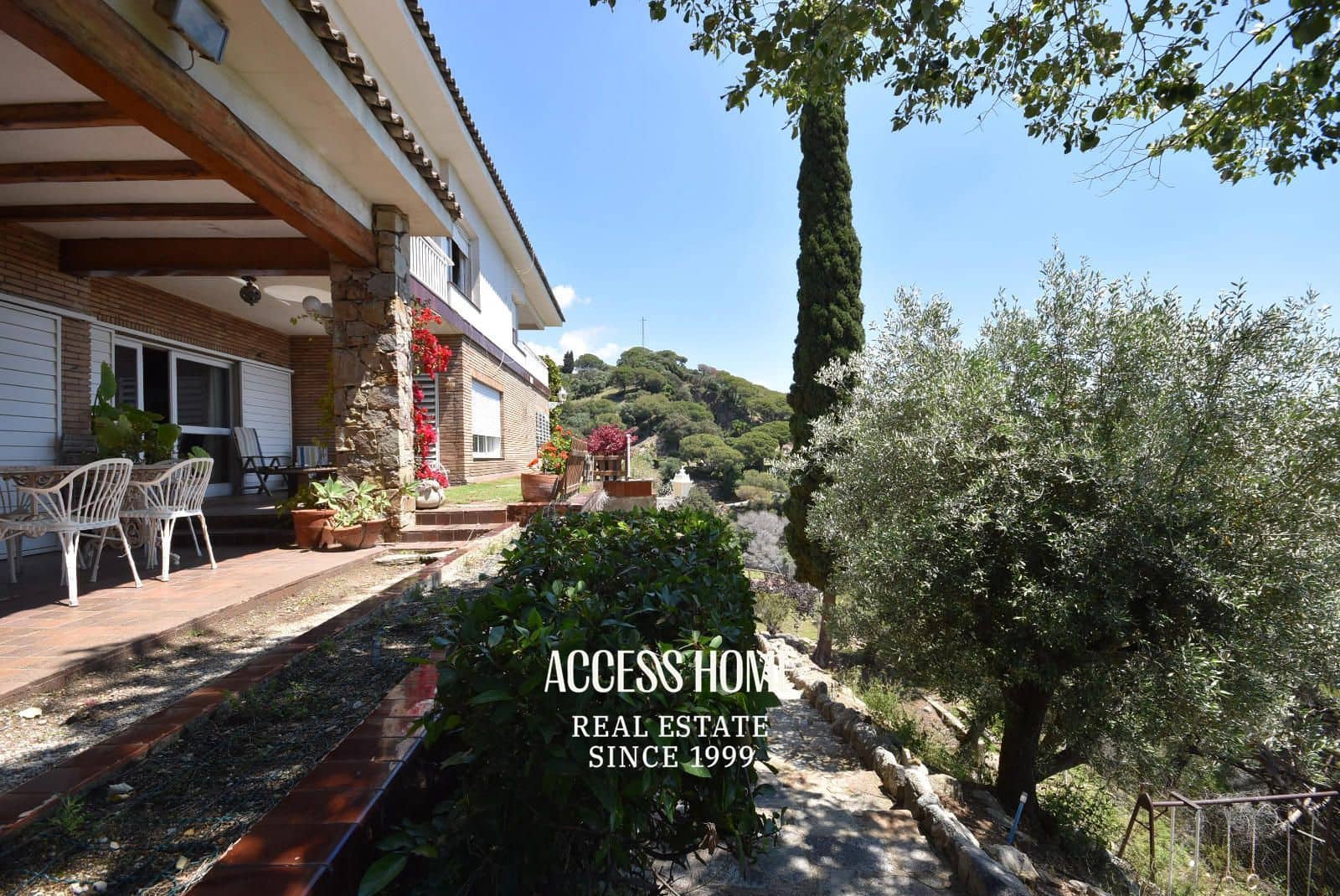 10 soverom Villa til salgs i Cabrera de Mar med svømmebasseng garasje - € 1 750 000 (Ref: 9141020)