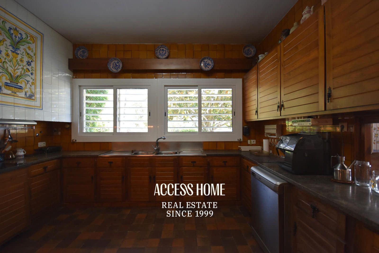 10 soverom Villa til salgs i Cabrera de Mar med svømmebasseng garasje - € 1 750 000 (Ref: 9141020)