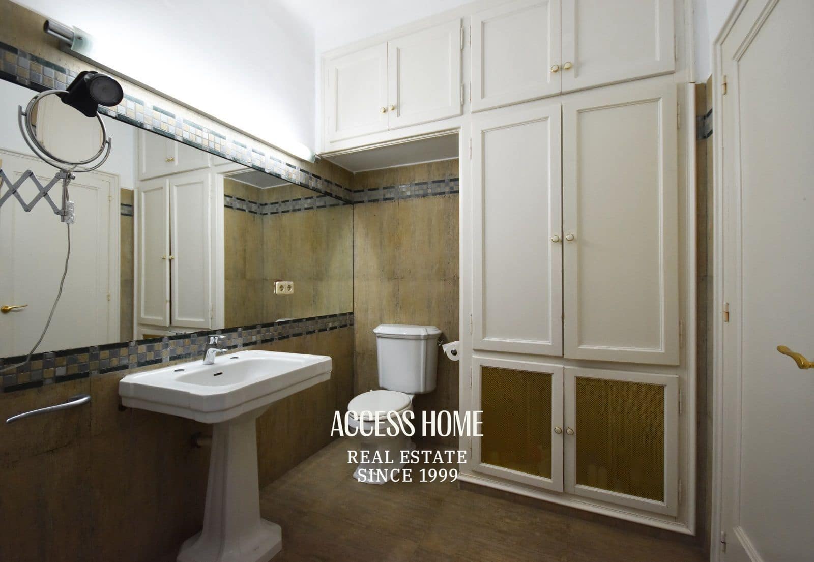 7 soveværelse Villa til salg i El Masnou - € 1.100.000 (Ref: 9144697)