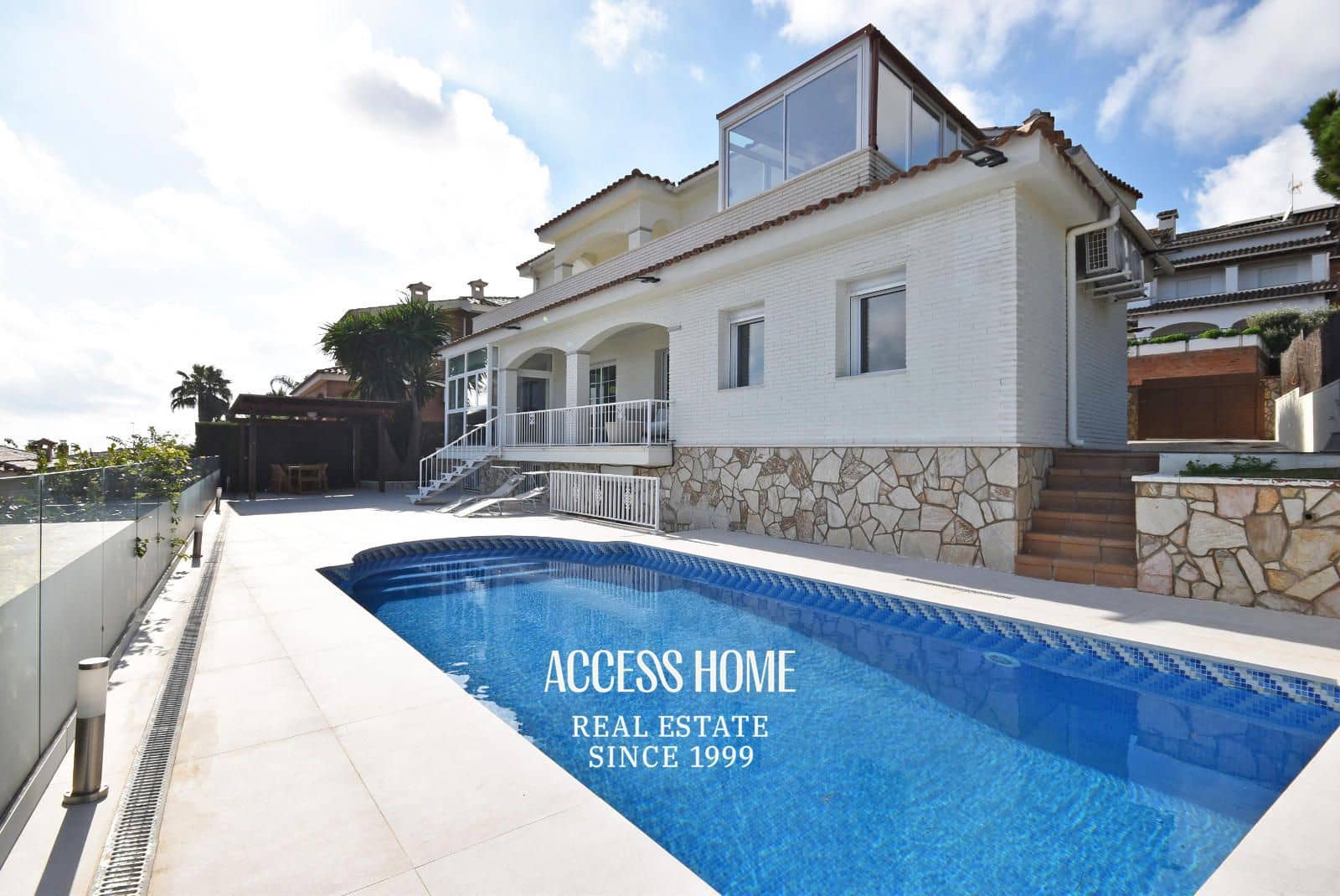 5 sypialnia Willa na sprzedaż w Premia de Dalt z basenem garażem - 1 350 000 € (Ref: 9144698)