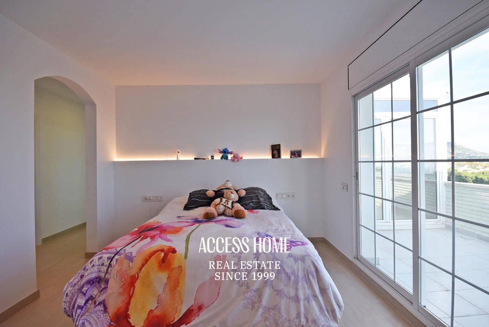 5 sypialnia Willa na sprzedaż w Premia de Dalt z basenem garażem - 1 350 000 € (Ref: 9144698)