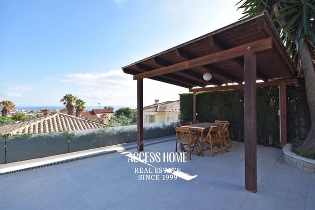 5 makuuhuone Huvila myytävänä paikassa Premià de Dalt mukana uima-altaan 
autotalli - 1 350 000 € (Ref: 9144698)