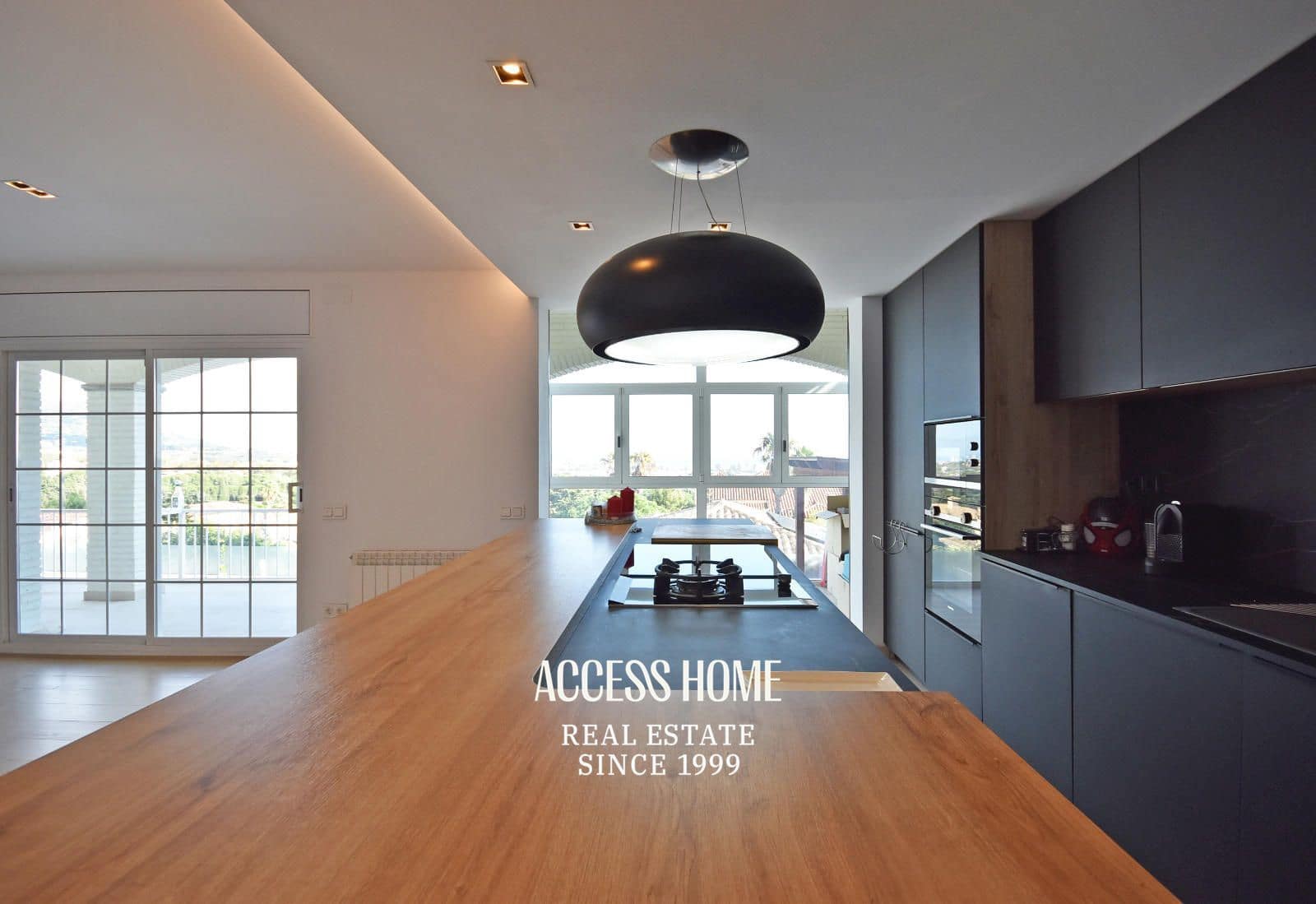 5 sypialnia Willa na sprzedaż w Premia de Dalt z basenem garażem - 1 350 000 € (Ref: 9144698)