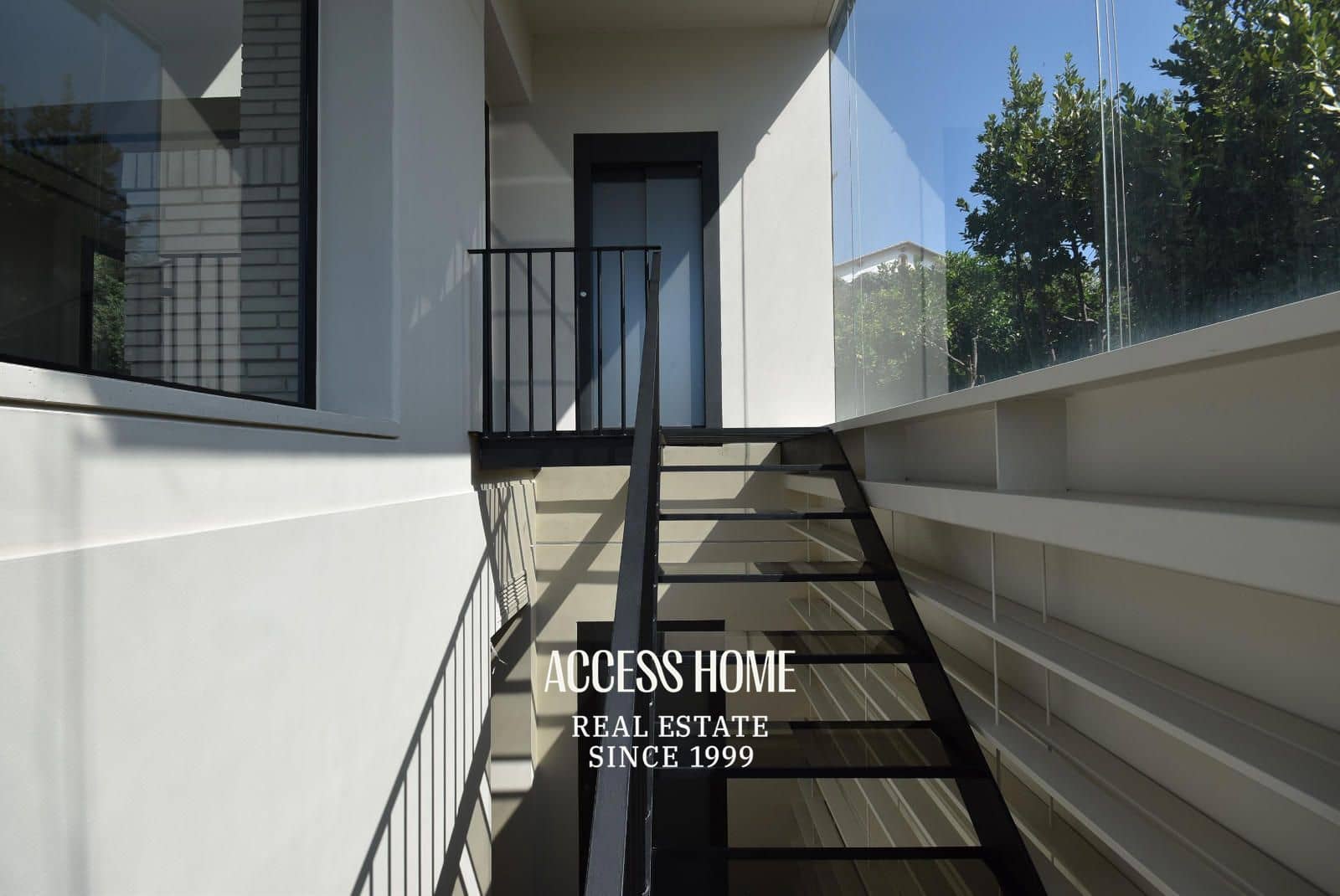 4 sypialnia Willa na sprzedaż w Premia de Dalt z basenem garażem - 1 680 000 € (Ref: 9144700)