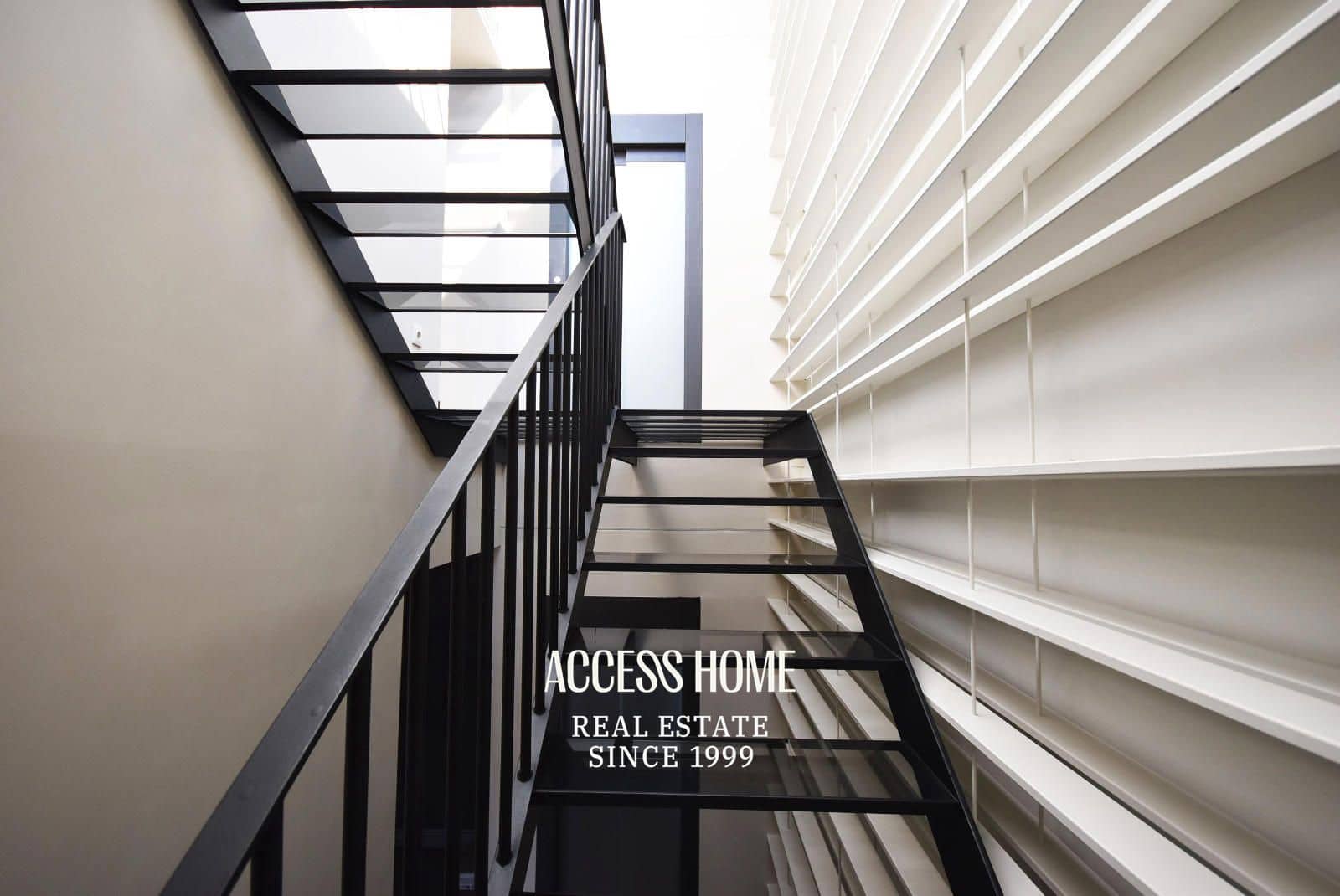 4 sypialnia Willa na sprzedaż w Premia de Dalt z basenem garażem - 1 680 000 € (Ref: 9144700)