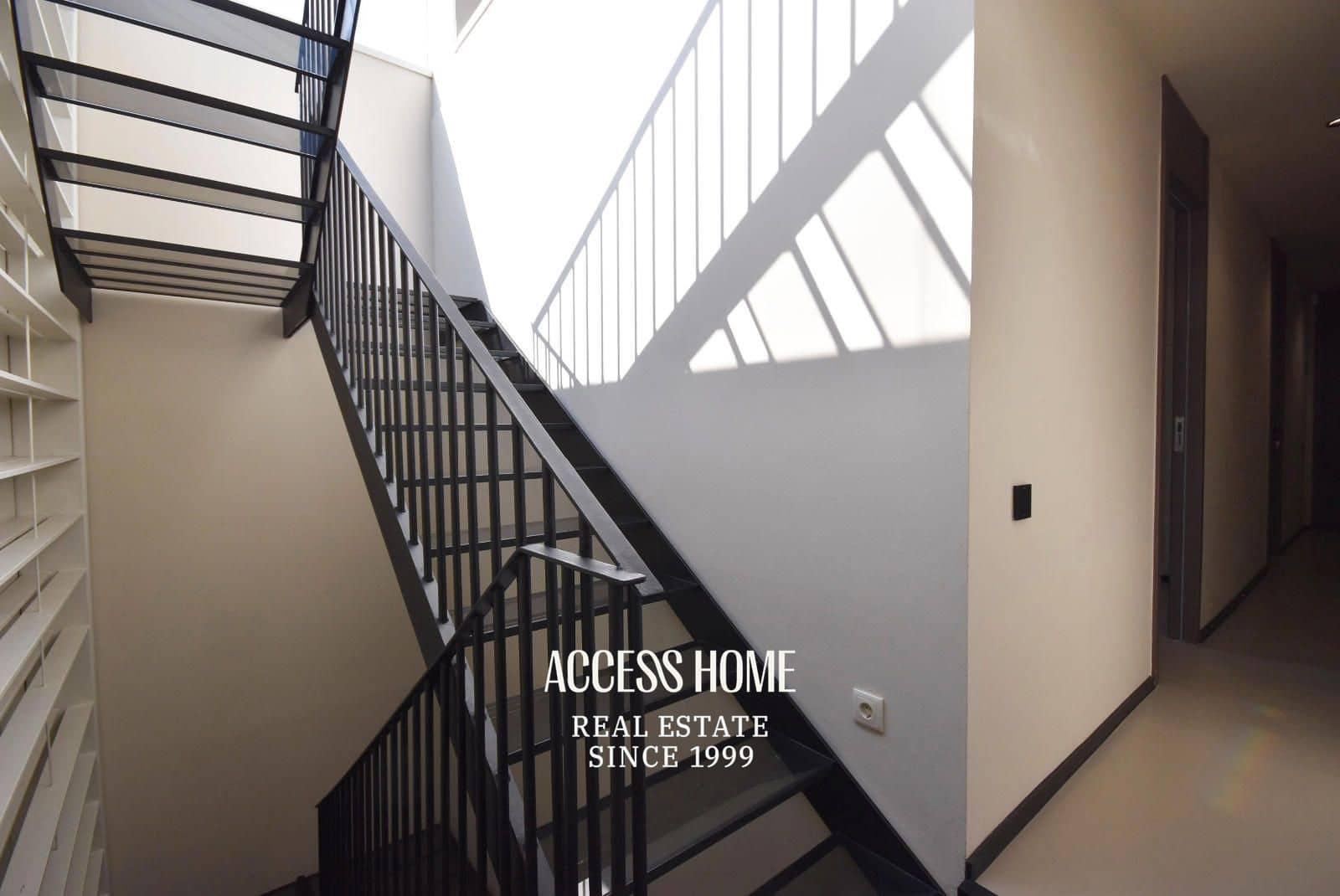 4 sypialnia Willa na sprzedaż w Premia de Dalt z basenem garażem - 1 680 000 € (Ref: 9144700)