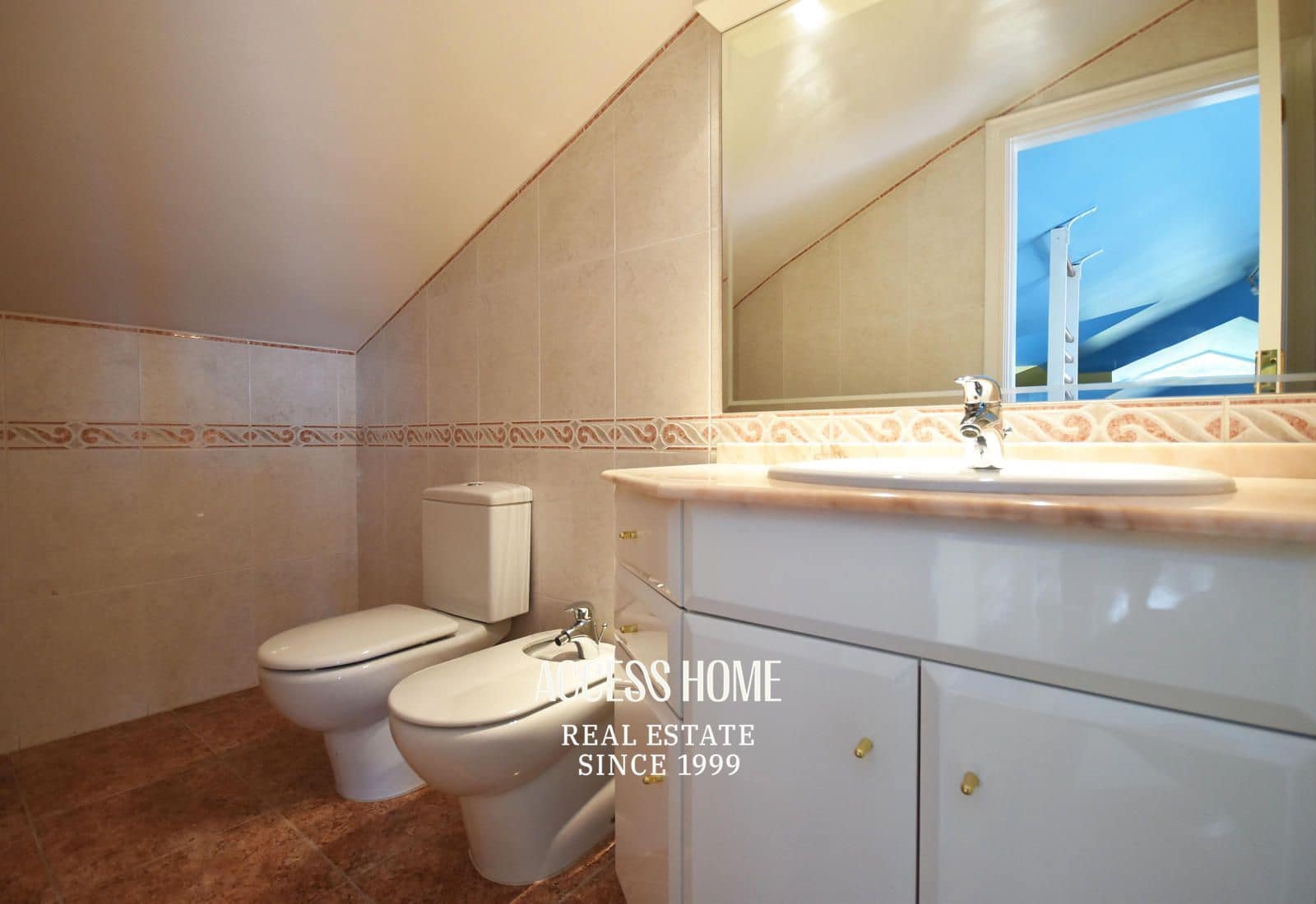 5 sypialnia Willa na sprzedaż w Premia de Dalt z basenem garażem - 3 200 000 € (Ref: 9146003)