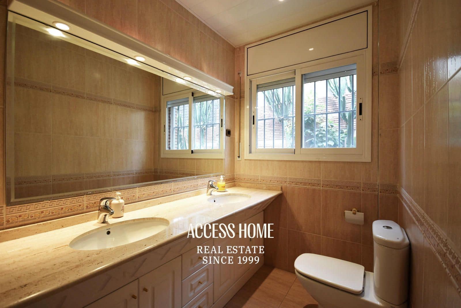 5 sypialnia Willa na sprzedaż w Premia de Dalt z basenem garażem - 3 200 000 € (Ref: 9146003)