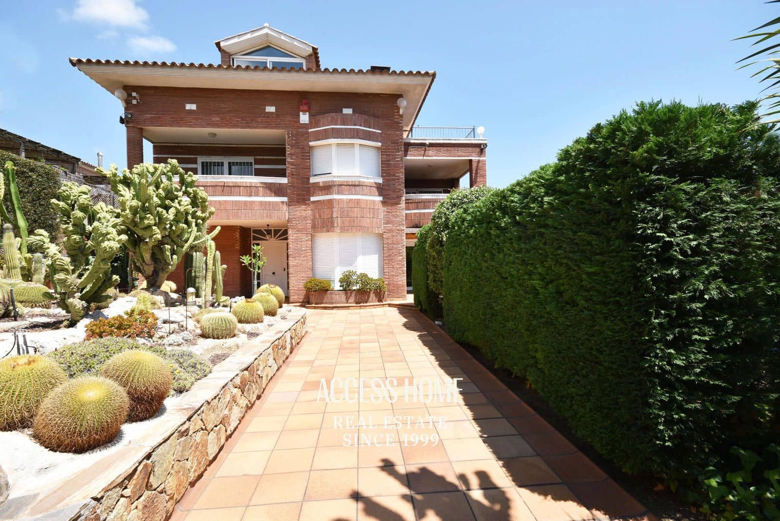 5 sypialnia Willa na sprzedaż w Premia de Dalt z basenem garażem - 3 200 000 € (Ref: 9146003)