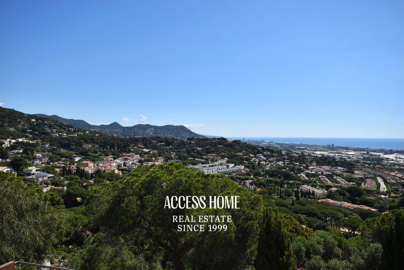 5 soveværelse Villa til salg i Premia de Dalt med swimmingpool garage - € 1.350.000 (Ref: 9146004)