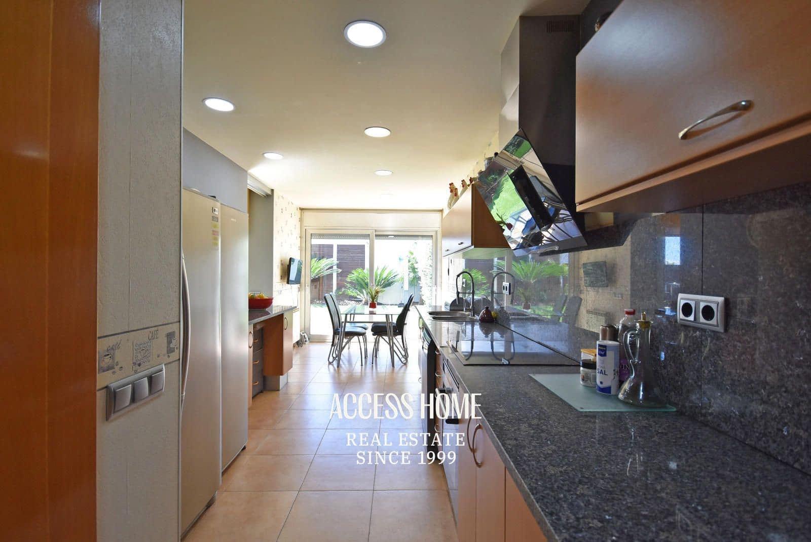 5 soveværelse Villa til salg i Premia de Dalt med swimmingpool garage - € 1.350.000 (Ref: 9146004)