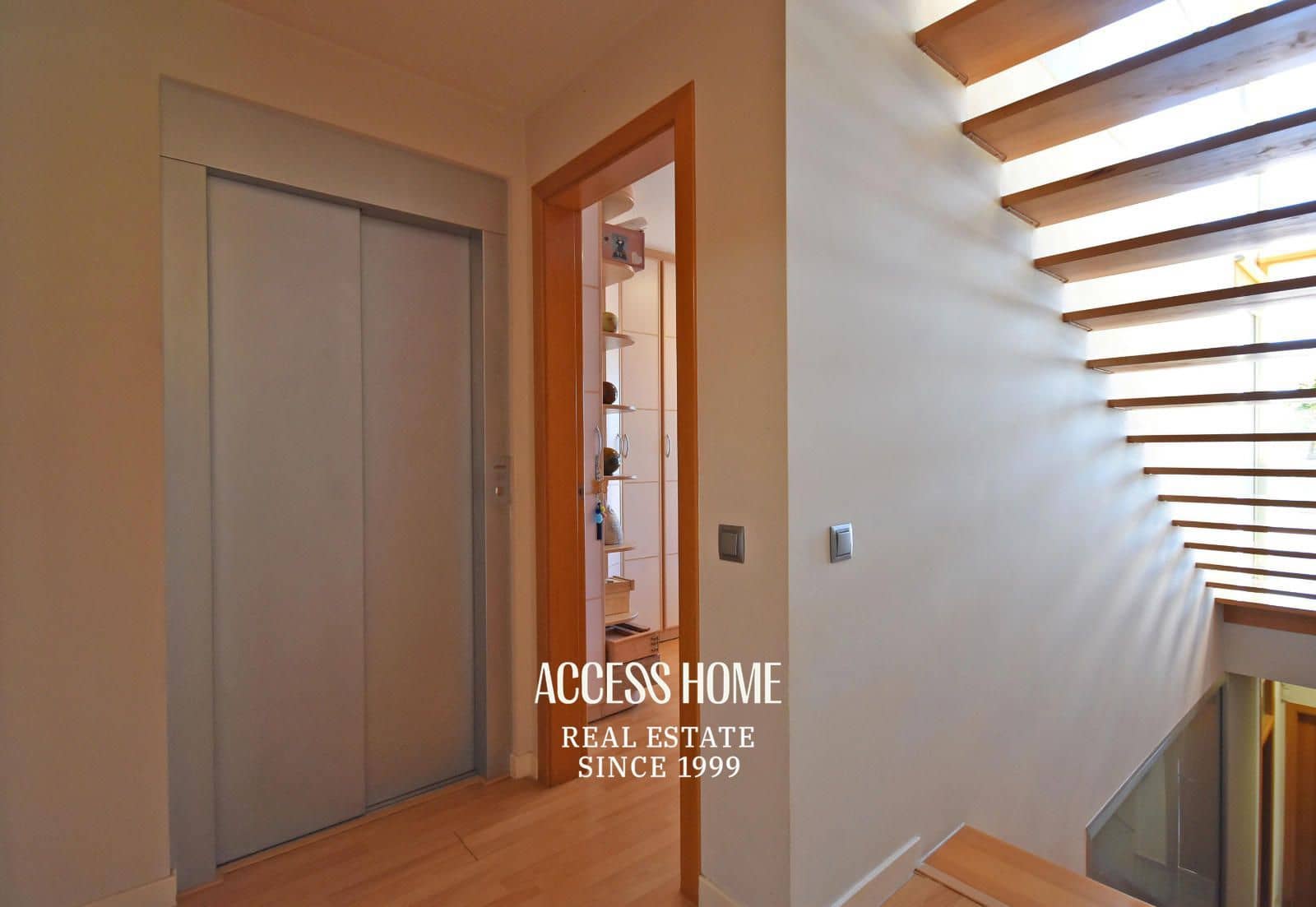 5 soveværelse Villa til salg i Premia de Dalt med swimmingpool garage - € 1.350.000 (Ref: 9146004)