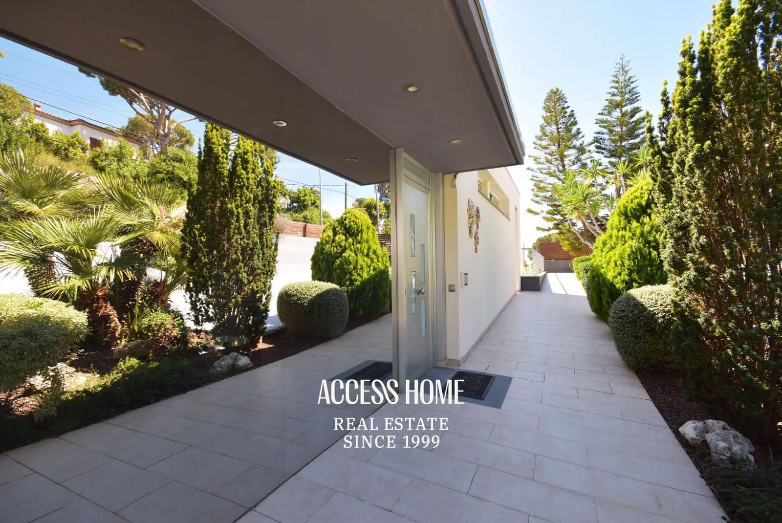 5 soveværelse Villa til salg i Premia de Dalt med swimmingpool garage - € 1.350.000 (Ref: 9146004)