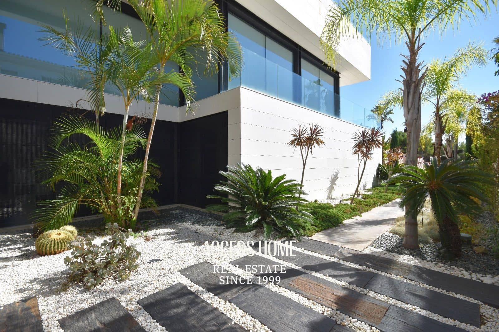 6 soverom Villa til salgs i Teia med svømmebasseng garasje - € 2 900 000 (Ref: 9146005)