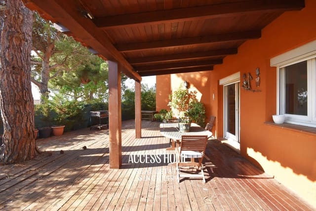 5 sovrum Villa till salu i Cabrils med pool garage - 710 000 € (Ref: 9146006)