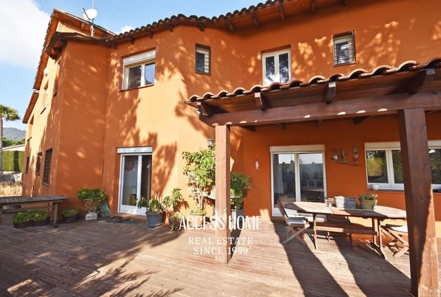 5 sovrum Villa till salu i Cabrils med pool garage - 710 000 € (Ref: 9146006)