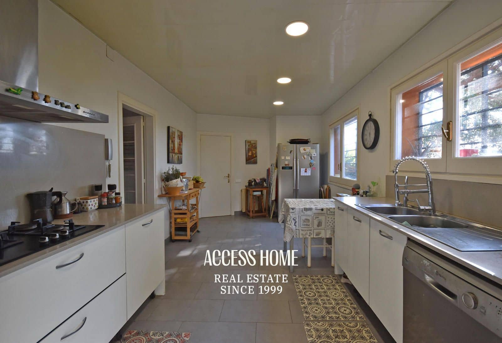 5 soverom Villa til salgs i Cabrils med svømmebasseng garasje - € 710 000 (Ref: 9146006)