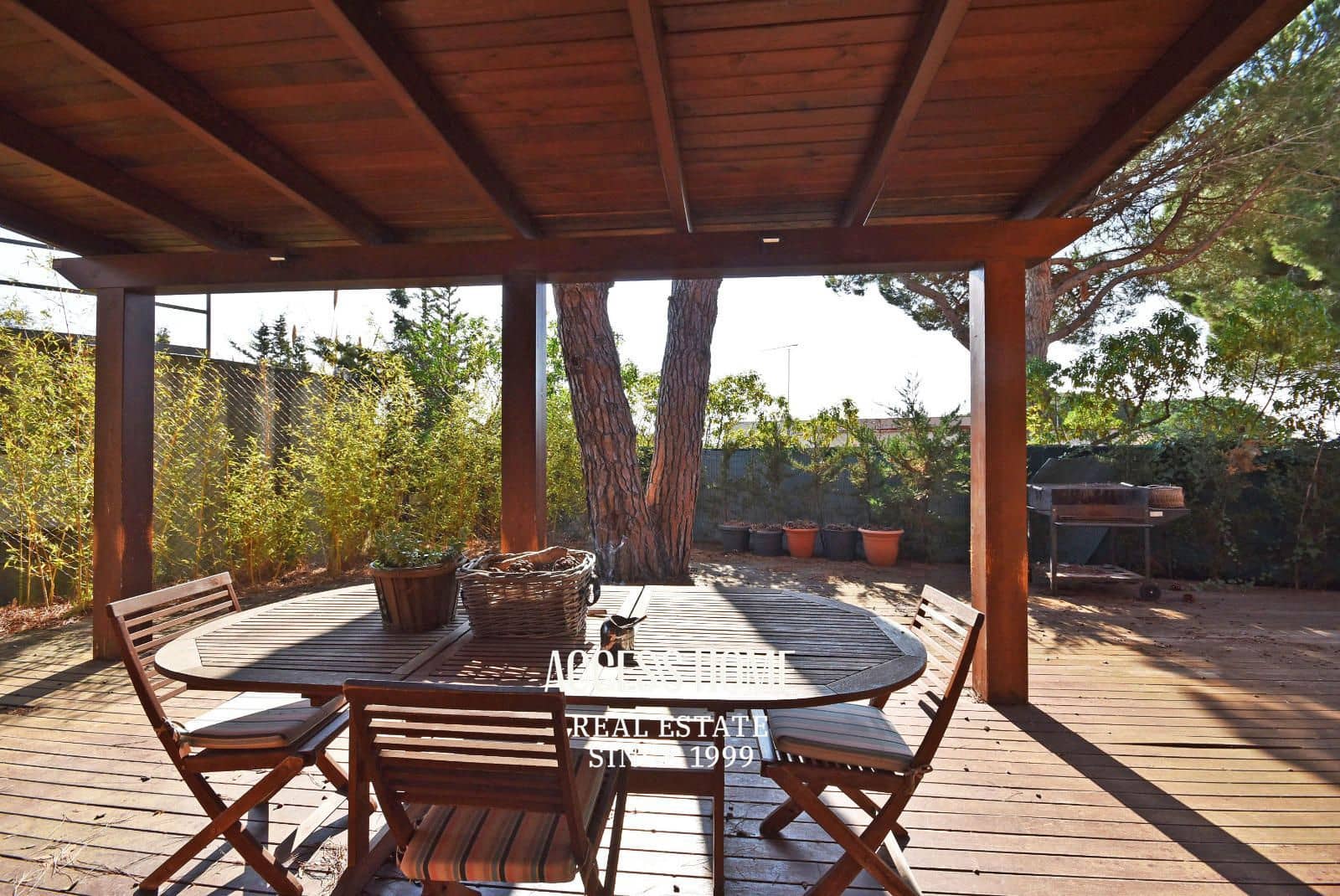 5 soverom Villa til salgs i Cabrils med svømmebasseng garasje - € 710 000 (Ref: 9146006)