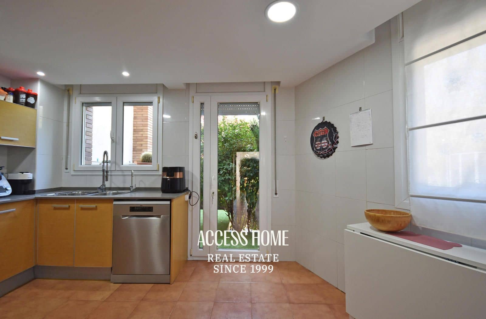 4 soverom Villa til salgs i Canet de Mar med garasje - € 675 000 (Ref: 9146007)