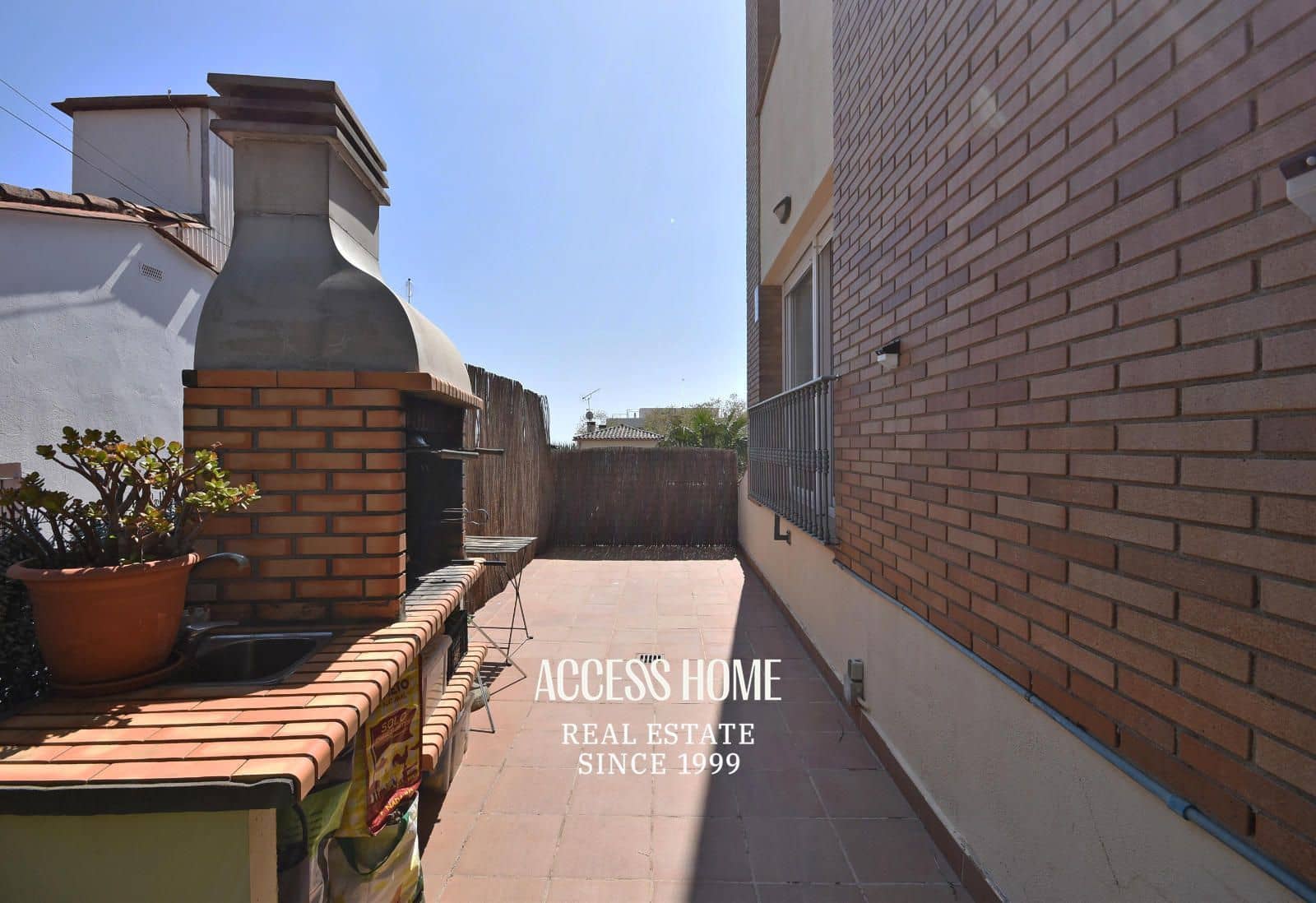 4 soverom Villa til salgs i Canet de Mar med garasje - € 675 000 (Ref: 9146007)