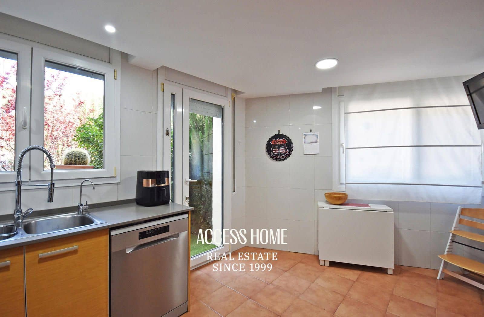 4 soverom Villa til salgs i Canet de Mar med garasje - € 675 000 (Ref: 9146007)