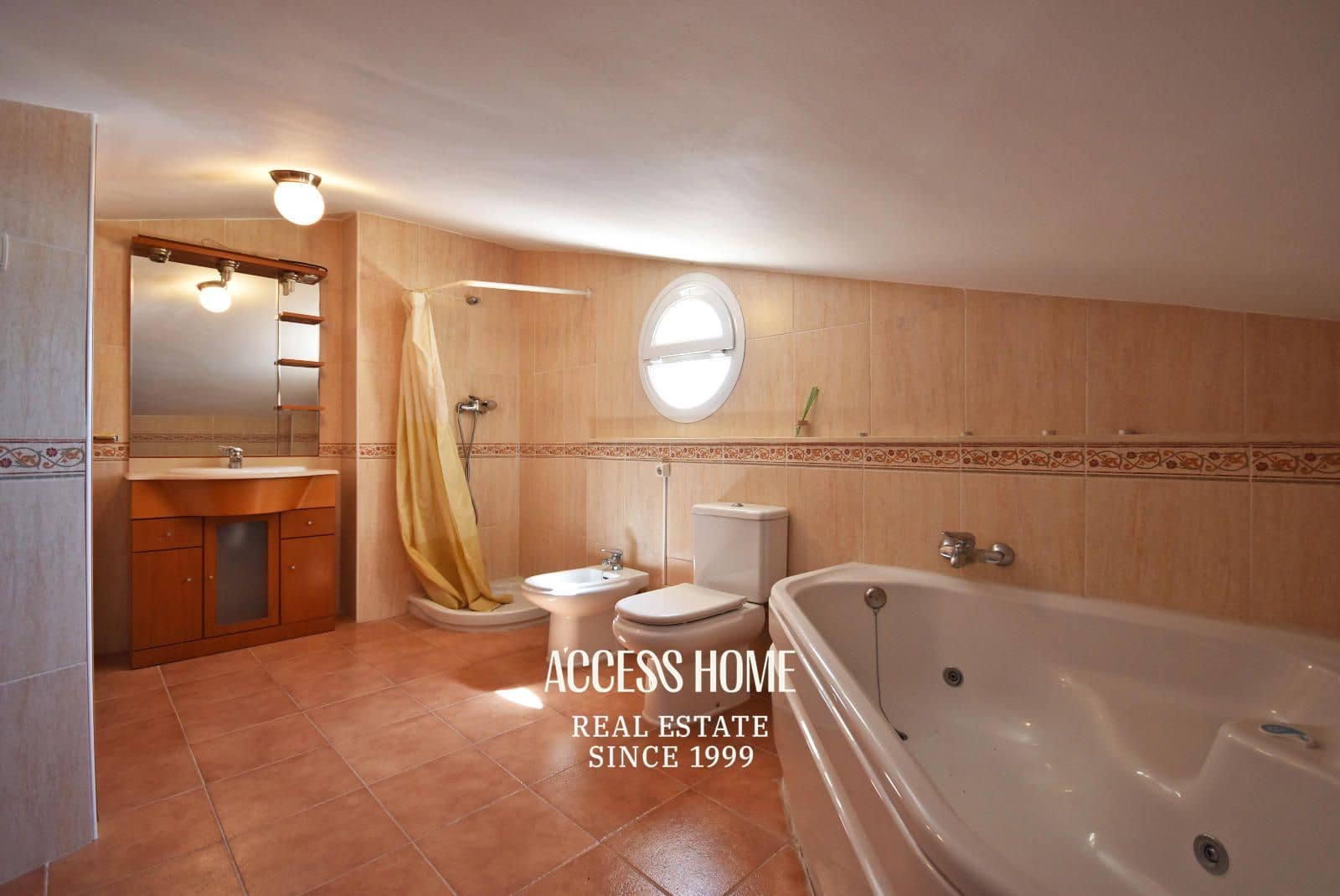 4 soverom Villa til salgs i Canet de Mar med garasje - € 675 000 (Ref: 9146007)