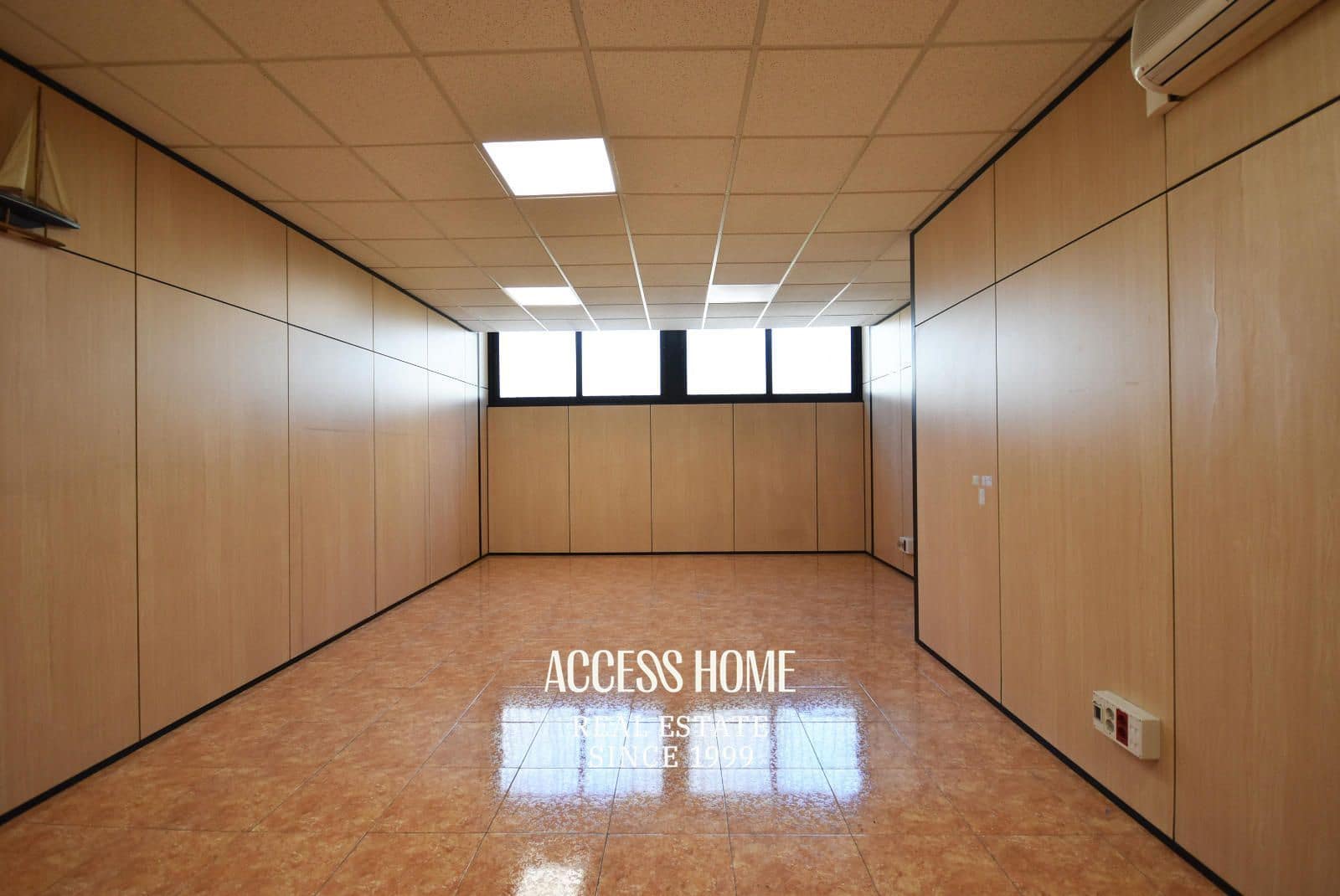 Kontor til leje i Badalona - € 2.300 (Ref: 9146009)