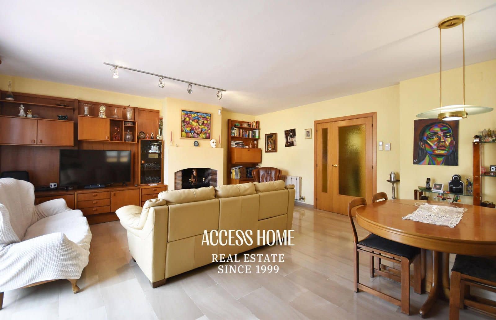 4 soveværelse Villa til salg i Tiana med swimmingpool garage - € 690.000 (Ref: 9146173)