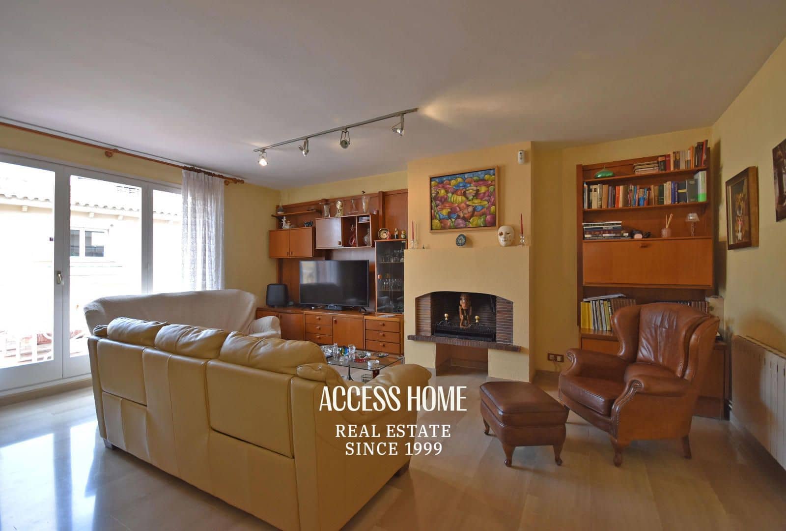 4 soveværelse Villa til salg i Tiana med swimmingpool garage - € 690.000 (Ref: 9146173)