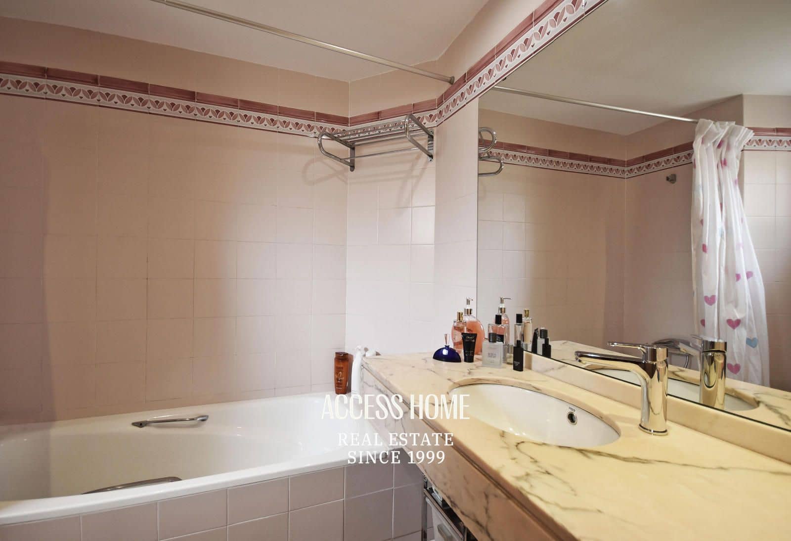 4 soveværelse Villa til salg i Tiana med swimmingpool garage - € 690.000 (Ref: 9146173)