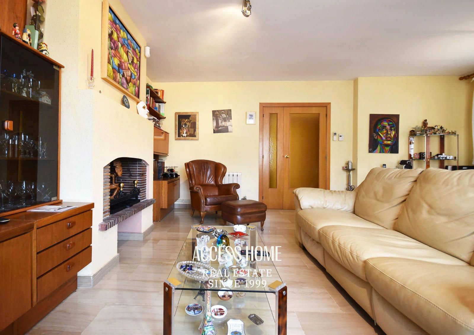 4 soveværelse Villa til salg i Tiana med swimmingpool garage - € 690.000 (Ref: 9146173)