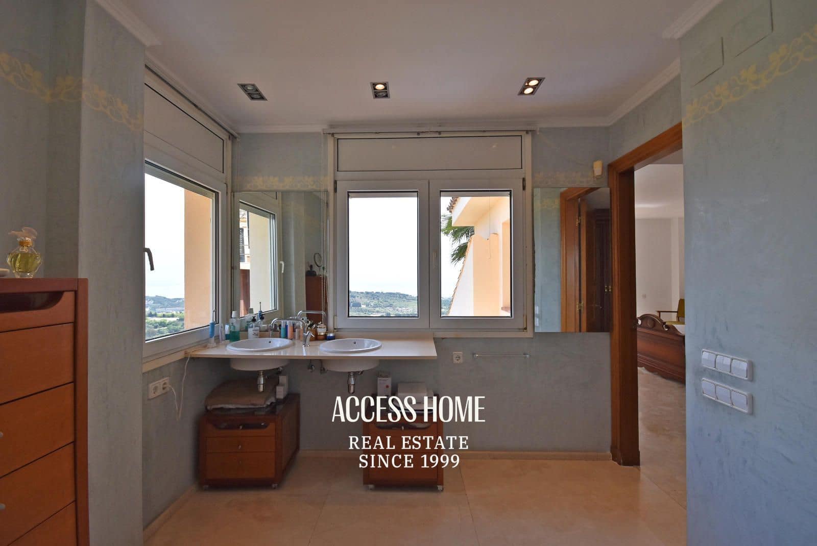 8 soveværelse Villa til salg i Badalona med swimmingpool garage - € 1.850.000 (Ref: 9146174)