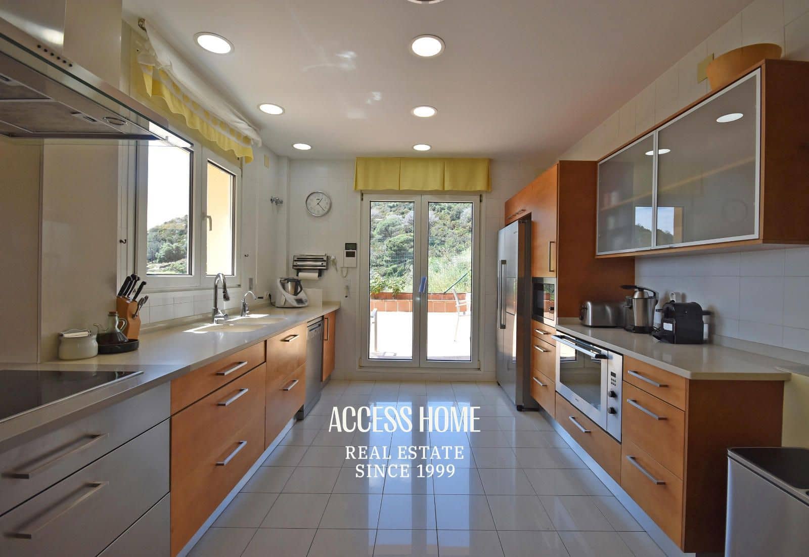 8 soveværelse Villa til salg i Badalona med swimmingpool garage - € 1.850.000 (Ref: 9146174)