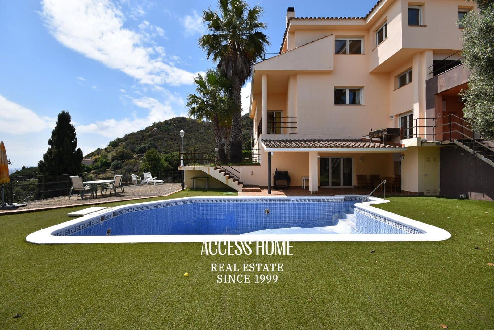 8 soveværelse Villa til salg i Badalona med swimmingpool garage - € 1.850.000 (Ref: 9146174)