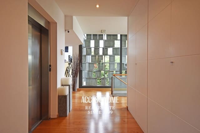 4 sypialnia Willa na sprzedaż w Alella z basenem garażem - 2 499 000 € (Ref: 9146178)