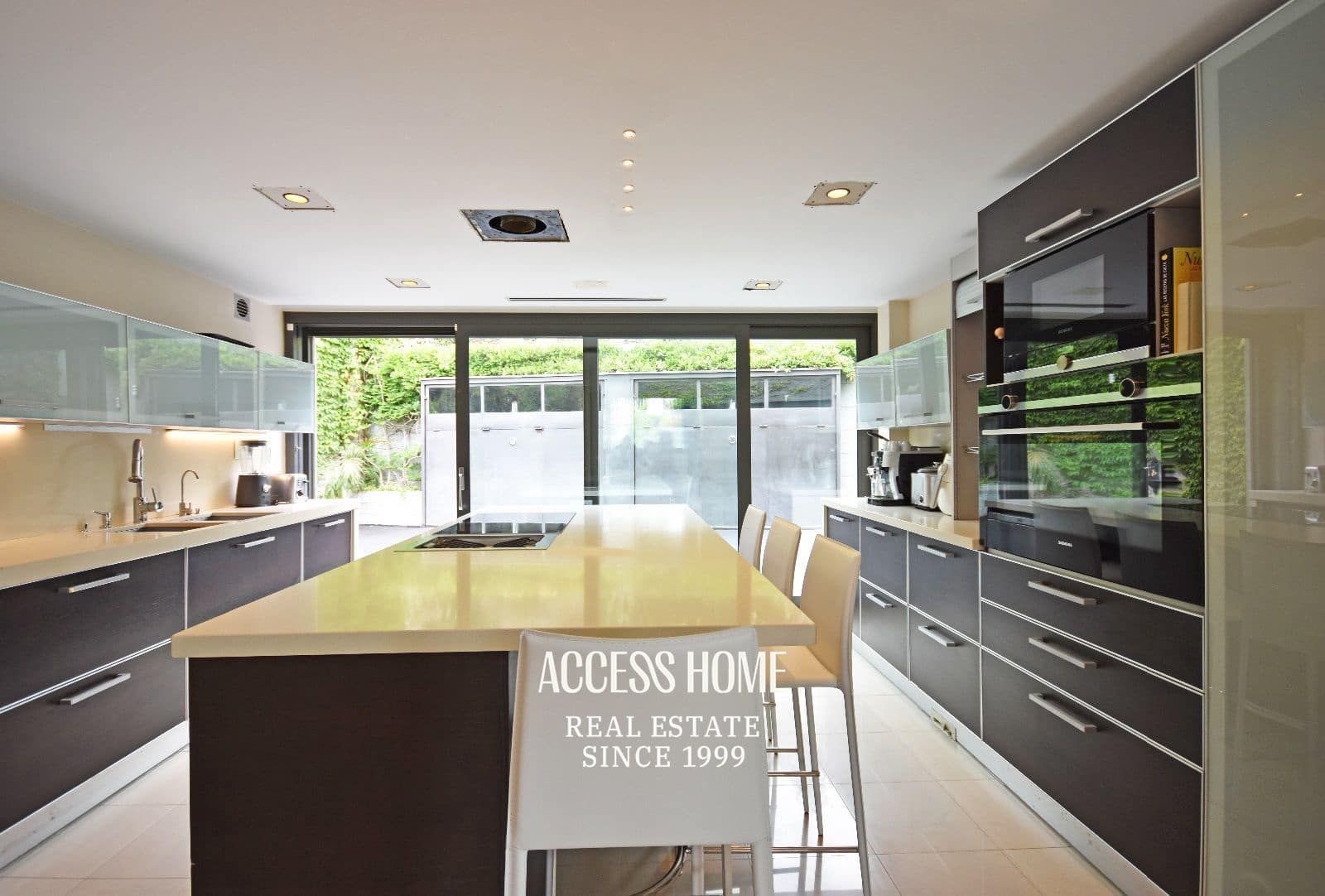 4 soveværelse Villa til salg i Alella med swimmingpool garage - € 2.499.000 (Ref: 9146178)