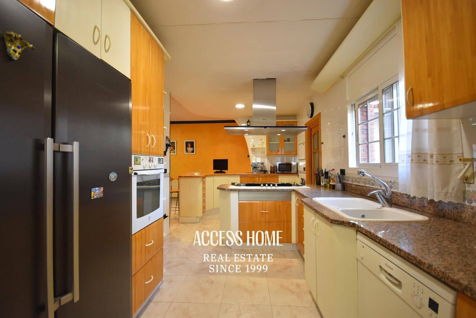 5 soveværelse Villa til salg i Premia de Mar med swimmingpool garage - € 820.000 (Ref: 9146179)