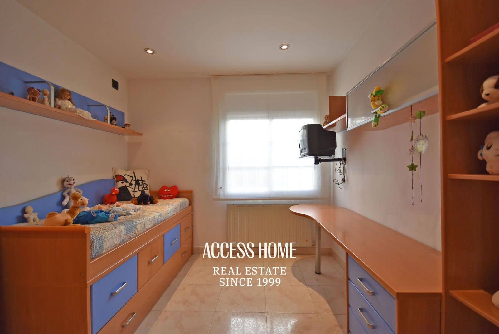 5 soveværelse Villa til salg i Premia de Mar med swimmingpool garage - € 820.000 (Ref: 9146179)