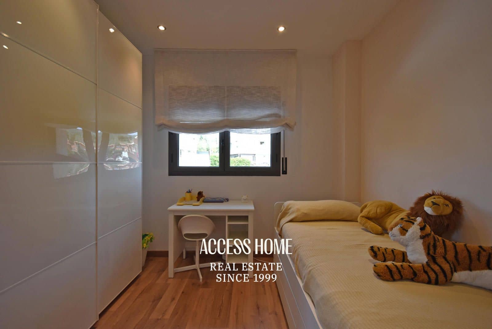 4 soveværelse Villa til salg i Tiana med swimmingpool garage - € 1.050.000 (Ref: 9148041)