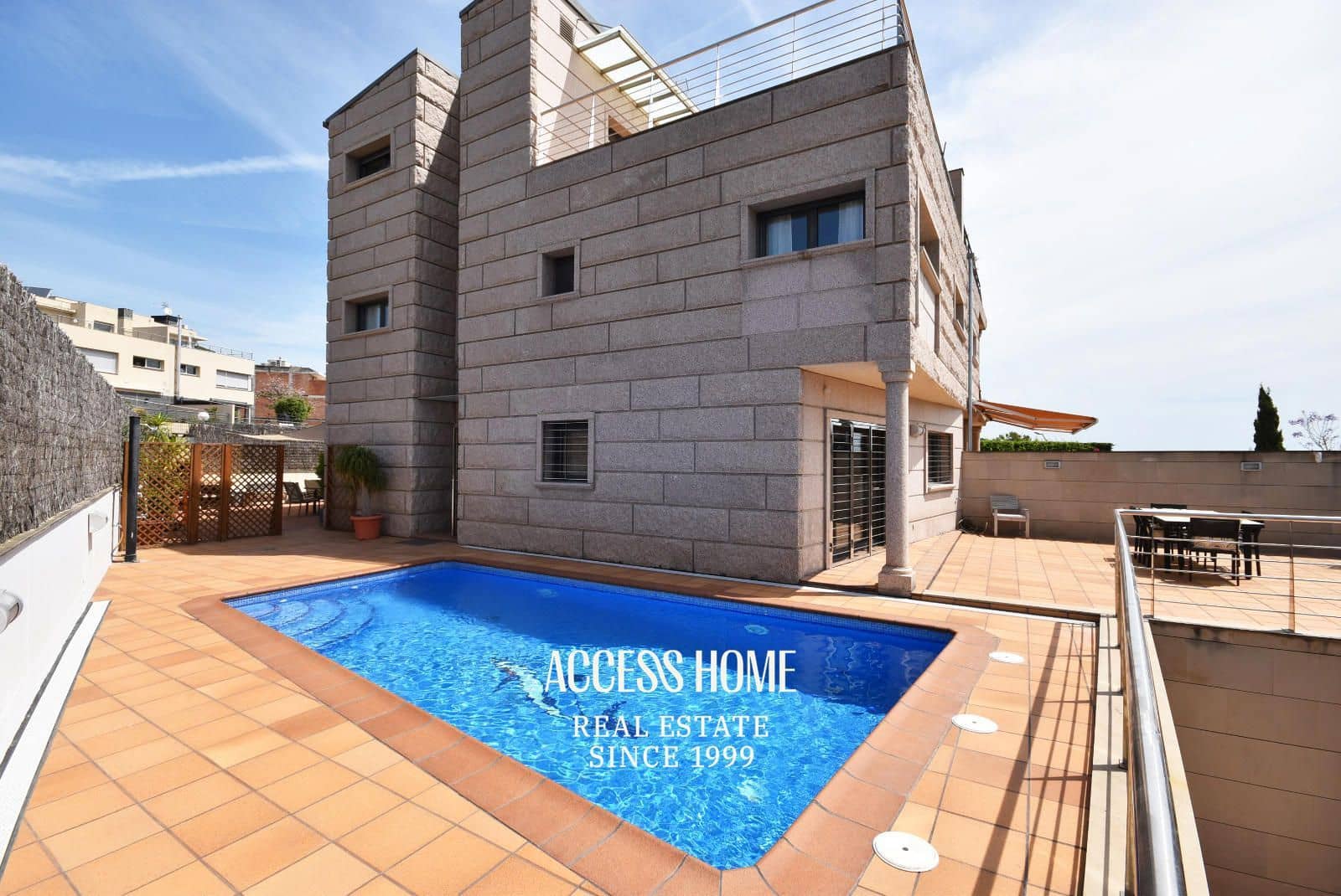 4 soveværelse Villa til salg i Tiana med swimmingpool garage - € 1.050.000 (Ref: 9148041)