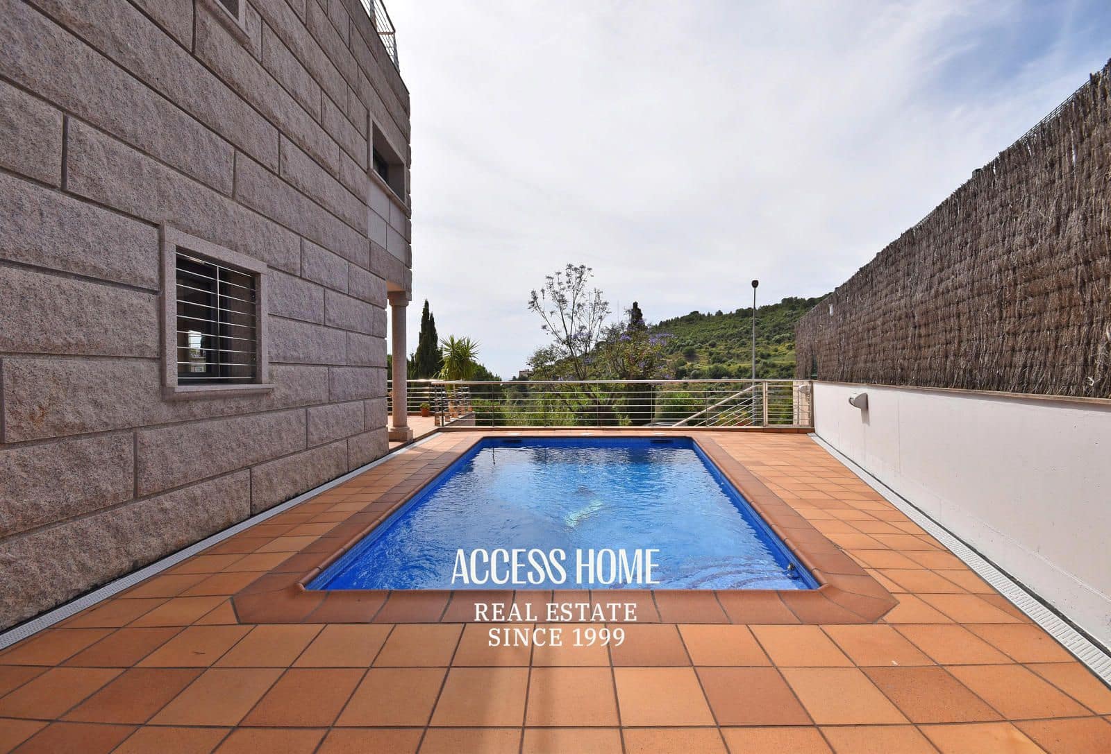 4 soveværelse Villa til salg i Tiana med swimmingpool garage - € 1.050.000 (Ref: 9148041)