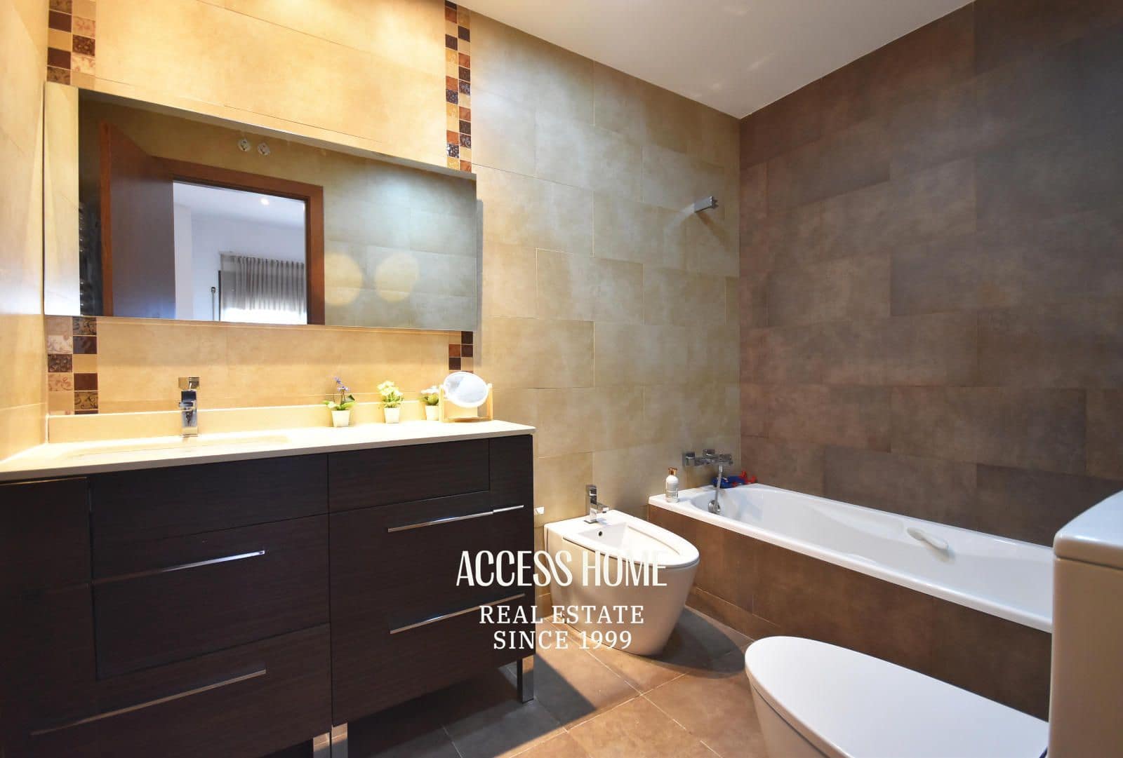 4 soveværelse Villa til salg i Tiana med swimmingpool garage - € 1.050.000 (Ref: 9148041)