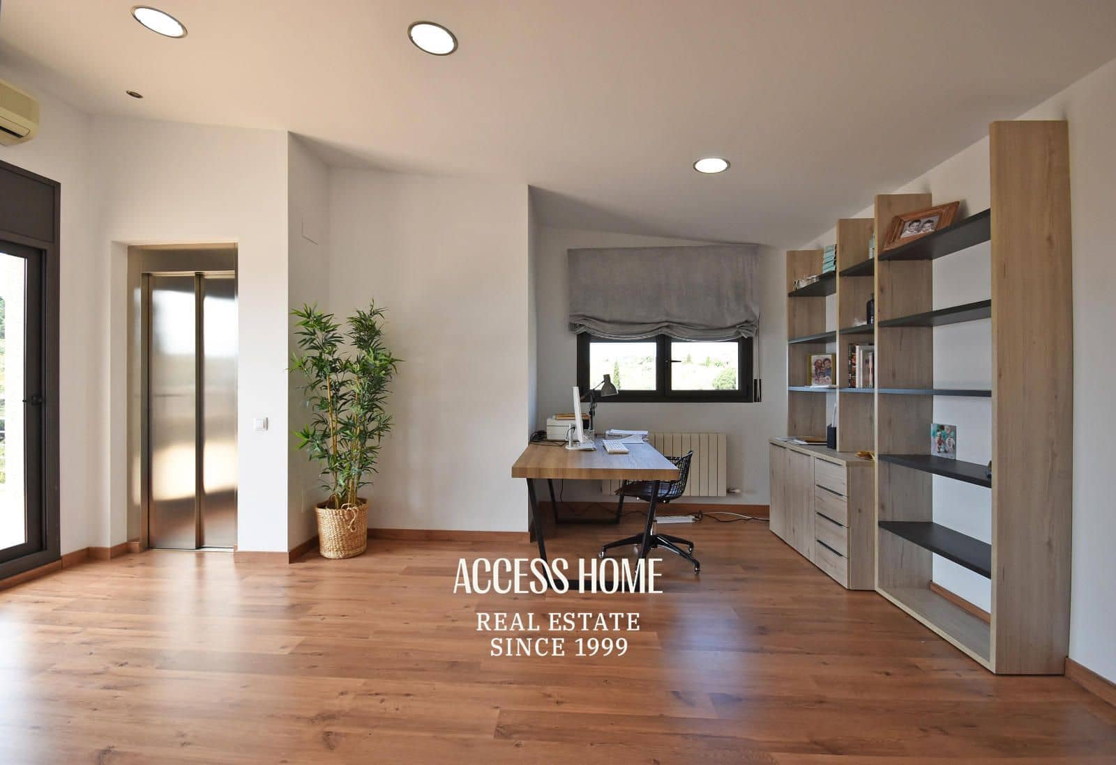 4 soveværelse Villa til salg i Tiana med swimmingpool garage - € 1.050.000 (Ref: 9148041)