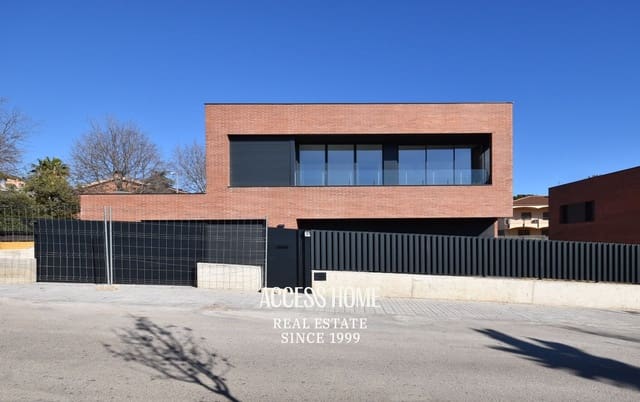 4 soveværelse Villa til salg i Mataró med swimmingpool garage - € 1.075.000 (Ref: 9148044)