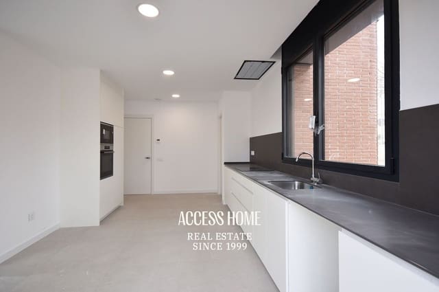 4 bedroom Villa for sale in Mataró with pool garage - € 1,075,000 (Ref: 9148044)