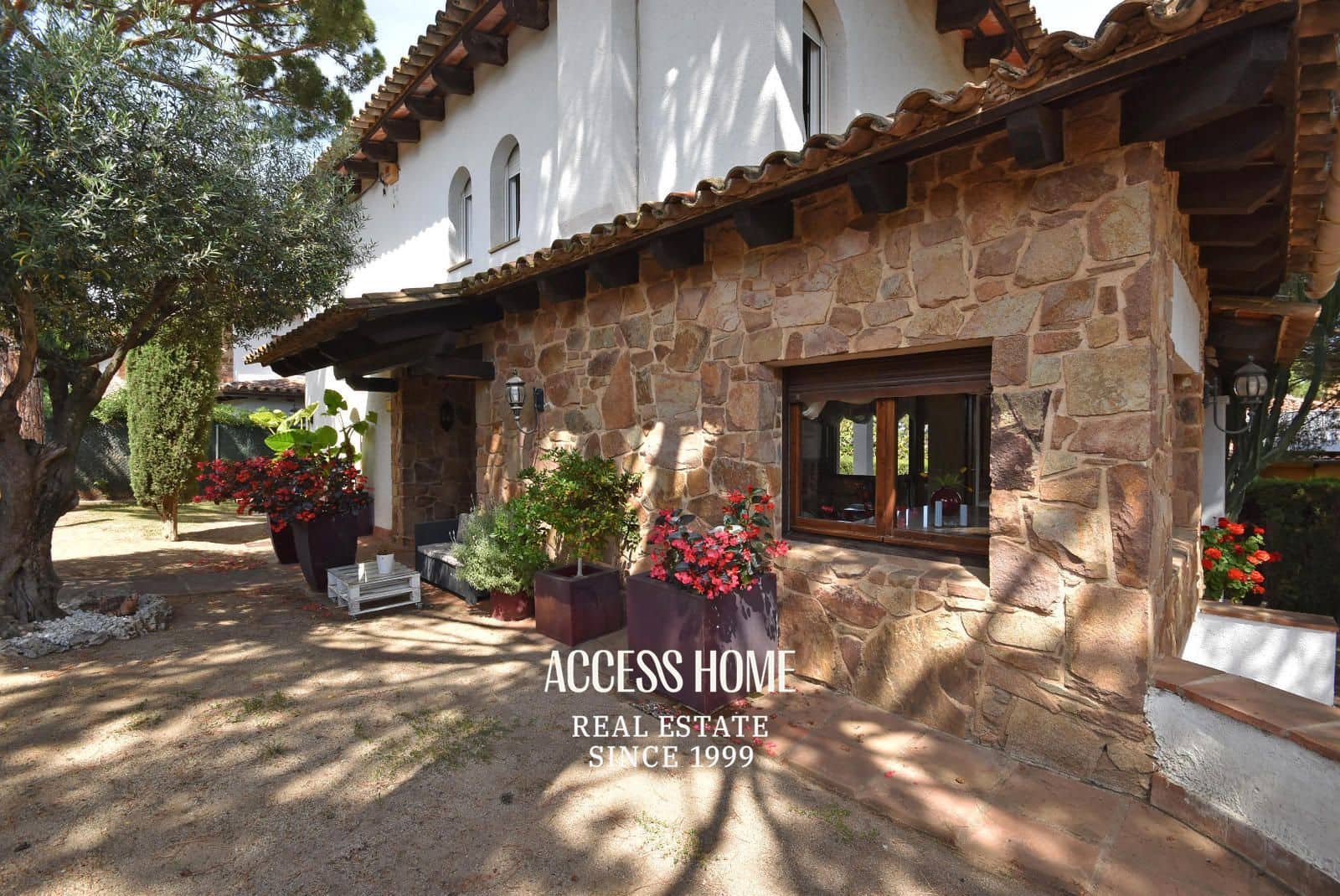 4 soverom Villa til salgs i Vilassar de Dalt med garasje - € 795 000 (Ref: 9148045)