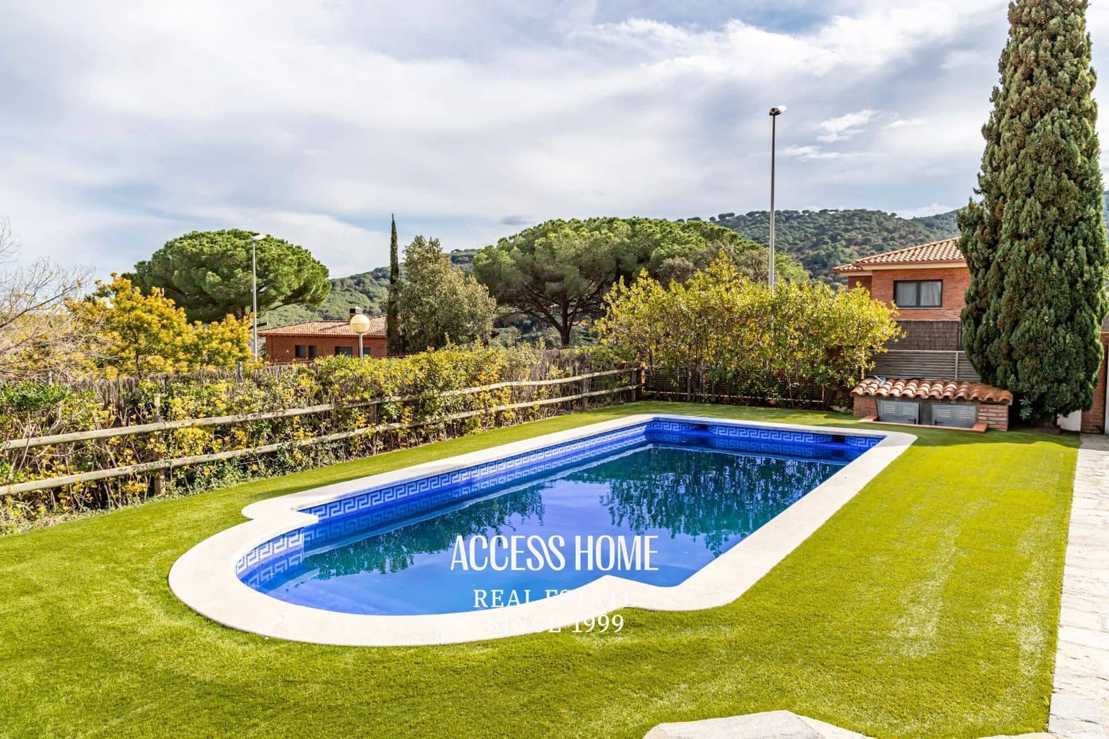 6 soveværelse Villa til salg i Argentona med swimmingpool garage - € 840.000 (Ref: 9150783)