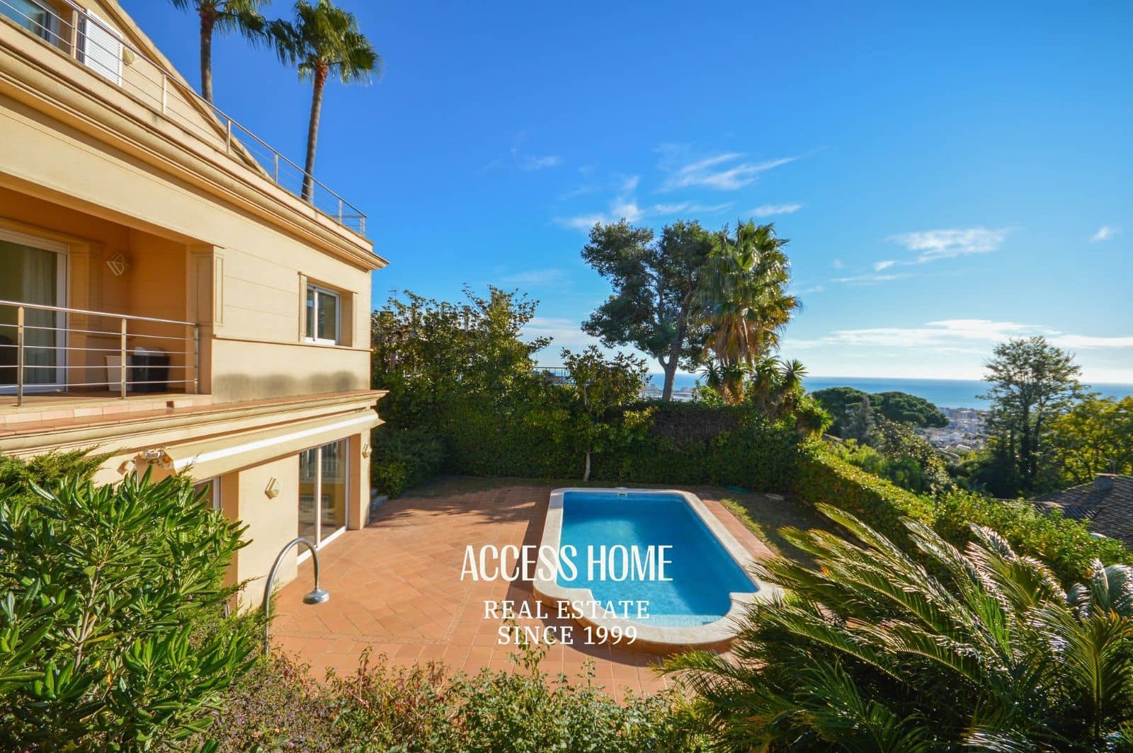 7 soveværelse Villa til leje i Premia de Dalt med swimmingpool garage - € 4.000 (Ref: 9151544)